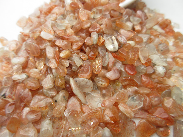 【希少,美品】フェルドスパーサンストーン　７㎜　ブレスレット　小粒　天然 92d94511cbbb54e5798f1a055c3c5c