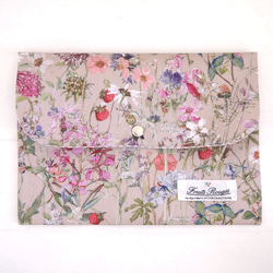 familiar 母子手帳ケース リバティ花柄 familiar 母子手帳ケース リバティ花柄 familiar 母子手帳ケース