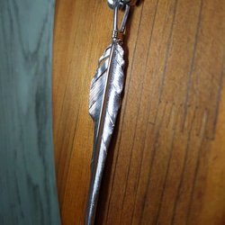 【オーダー品】silver950+k18:風切羽根ペンダントヘッド 3枚目の画像