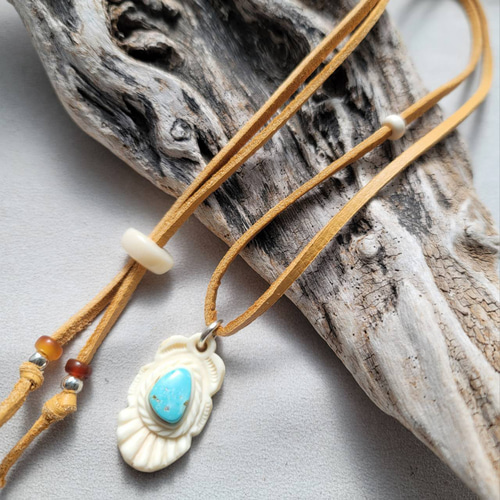鹿の角 ペルシアンターコイズのペンダント ネックレス