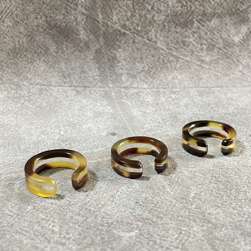New‼︎ べっ甲(本物)×アクリル 異素材イヤーカフ 本鼈甲と