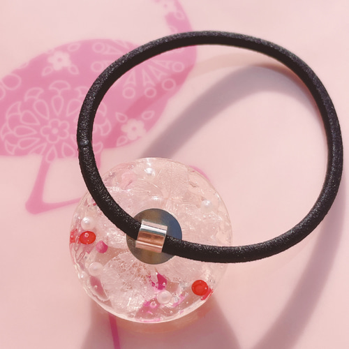 お花と蝶々のレジンヘアゴム☆ ヘアゴム na✴︎ 通販 16597137｜Creema