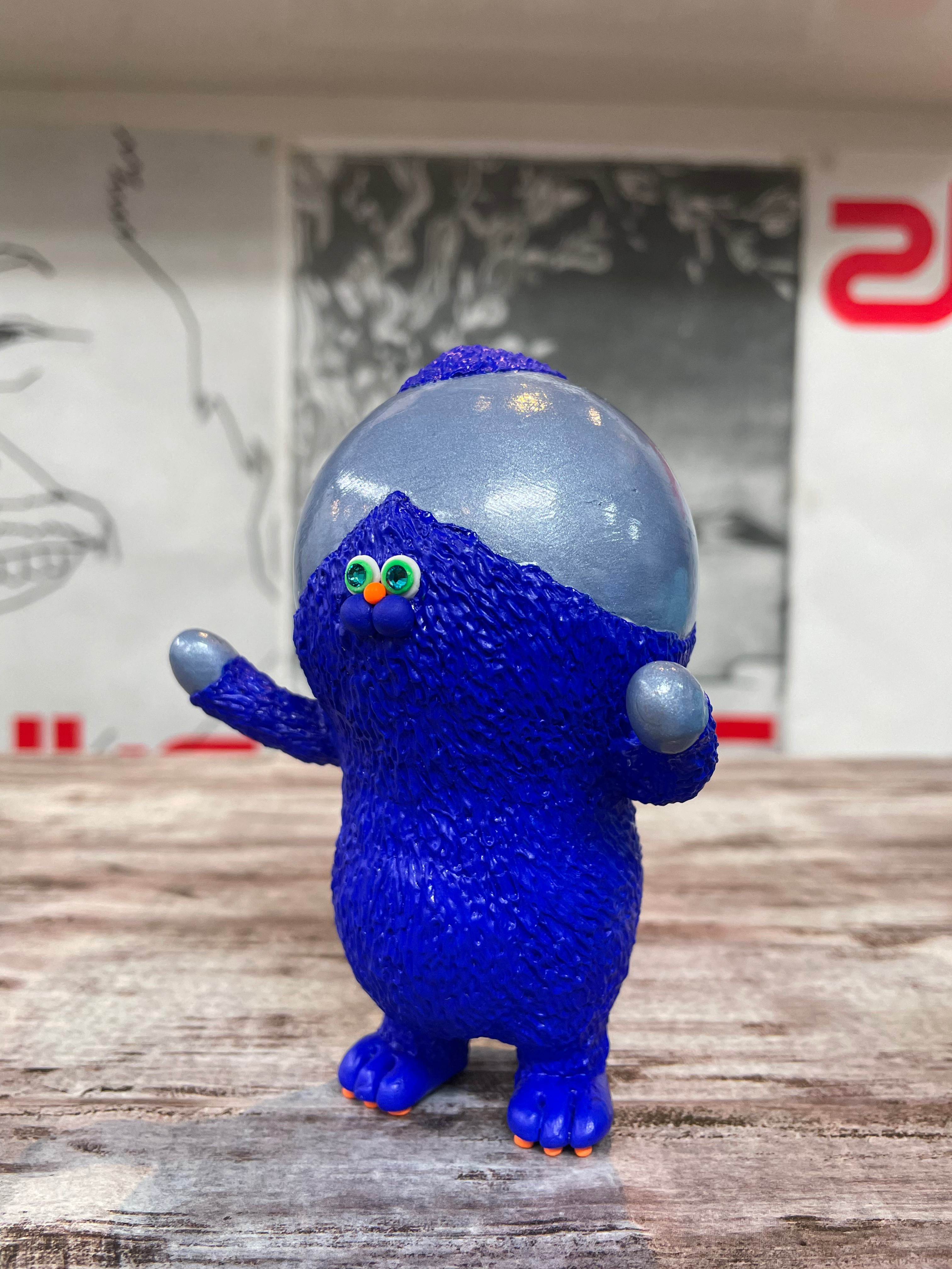 ”高さ105mm”★☆ふくくるん(宇宙人？) ☆ 幸せを招ぶ置き物として ★ 笑顔にさせるために頑張ってます。