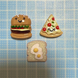顔つき ハンバーガー  ピザ ハートの目玉焼きトースト 6個セット　デコパーツ パン キーホルダー パーツ 5枚目の画像