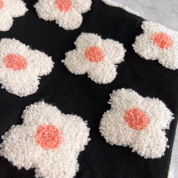 凸凹刺繍◆もこもこタフティング/お花柄◆ミニトートバッグ〈2色よりお選び頂けます〉 14枚目の画像