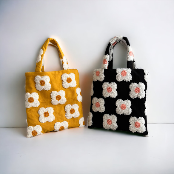 凸凹刺繍◆もこもこタフティング/お花柄◆ミニトートバッグ〈2色よりお選び頂けます〉 6枚目の画像