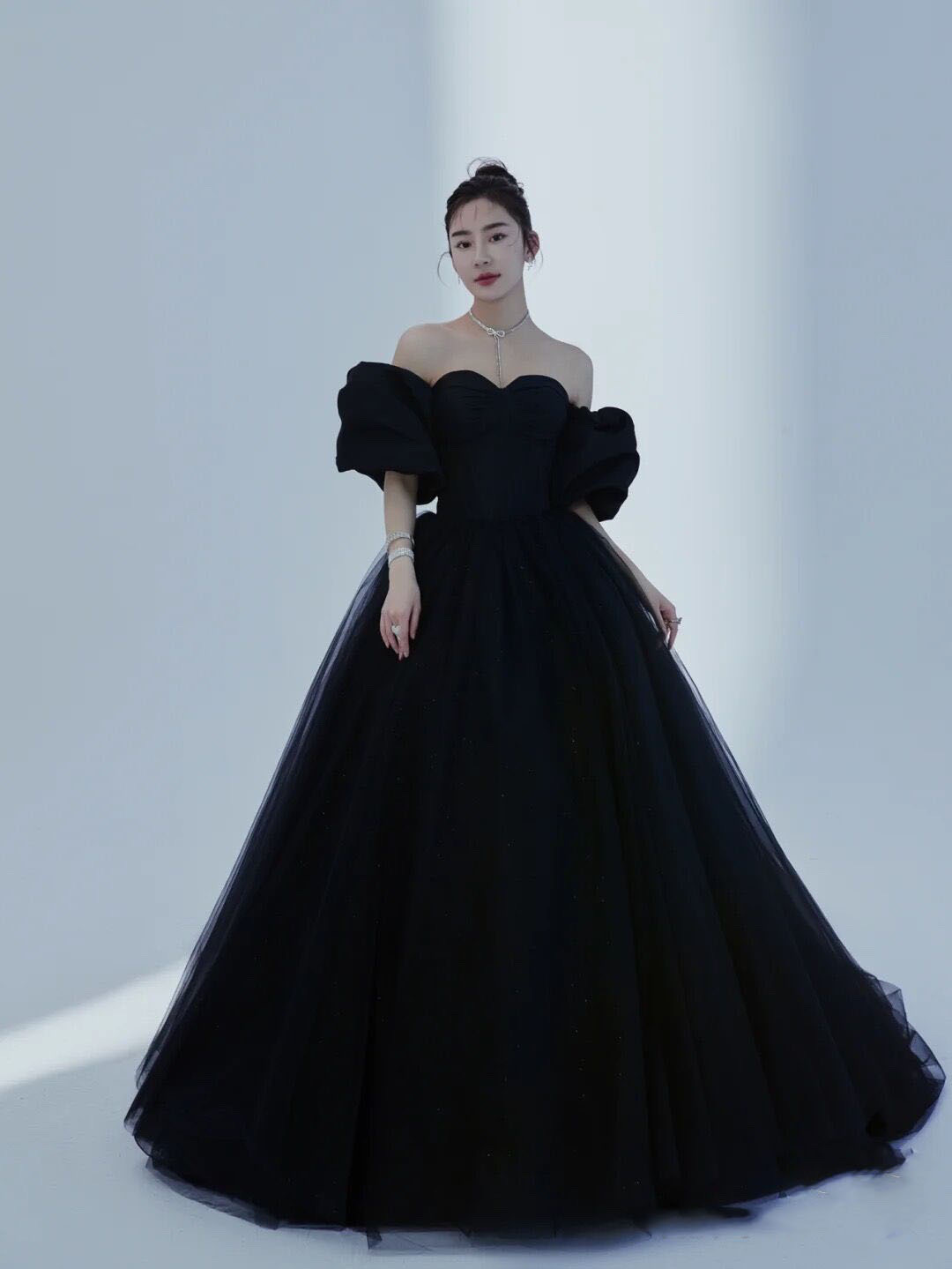 パフスリーブチューブトップドレスエレガントウェディング