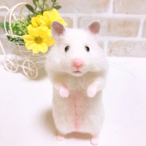 ほっぺの大きなホワイト ゴールデンハムスター 羊毛フェルト 羊毛