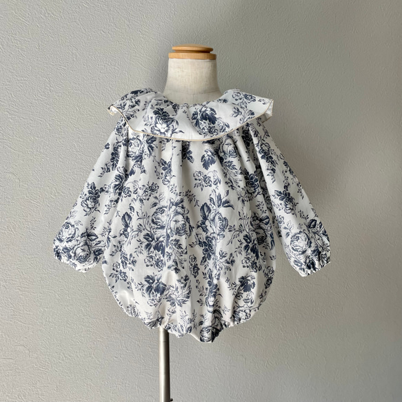 Ruffle detail romper／フリルカラーのベイビーロンパース／CABBAGES AND ROSES／長袖 1枚目の画像