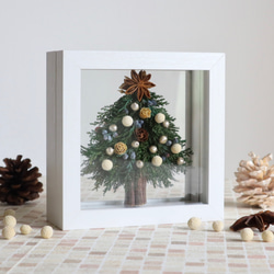 レッド＆ホワイトのリバーシブル小さなツリーからあふれる可愛いクリスマス 7枚目の画像