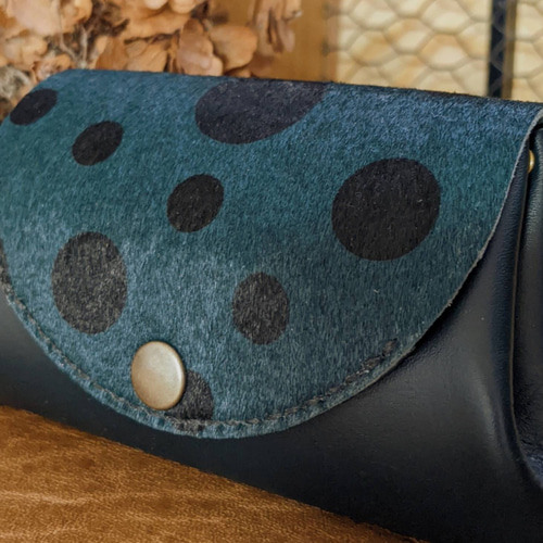 ぐしぐし手縫い＊マルチドットなハラコとダークグリーンの本革  