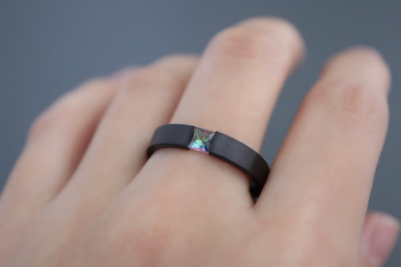 刻印♦︎ミスティックトパーズのブラックリング♦︎天然石♦誕生石♦サージカルステンレス【black＋square】 3枚目の画像