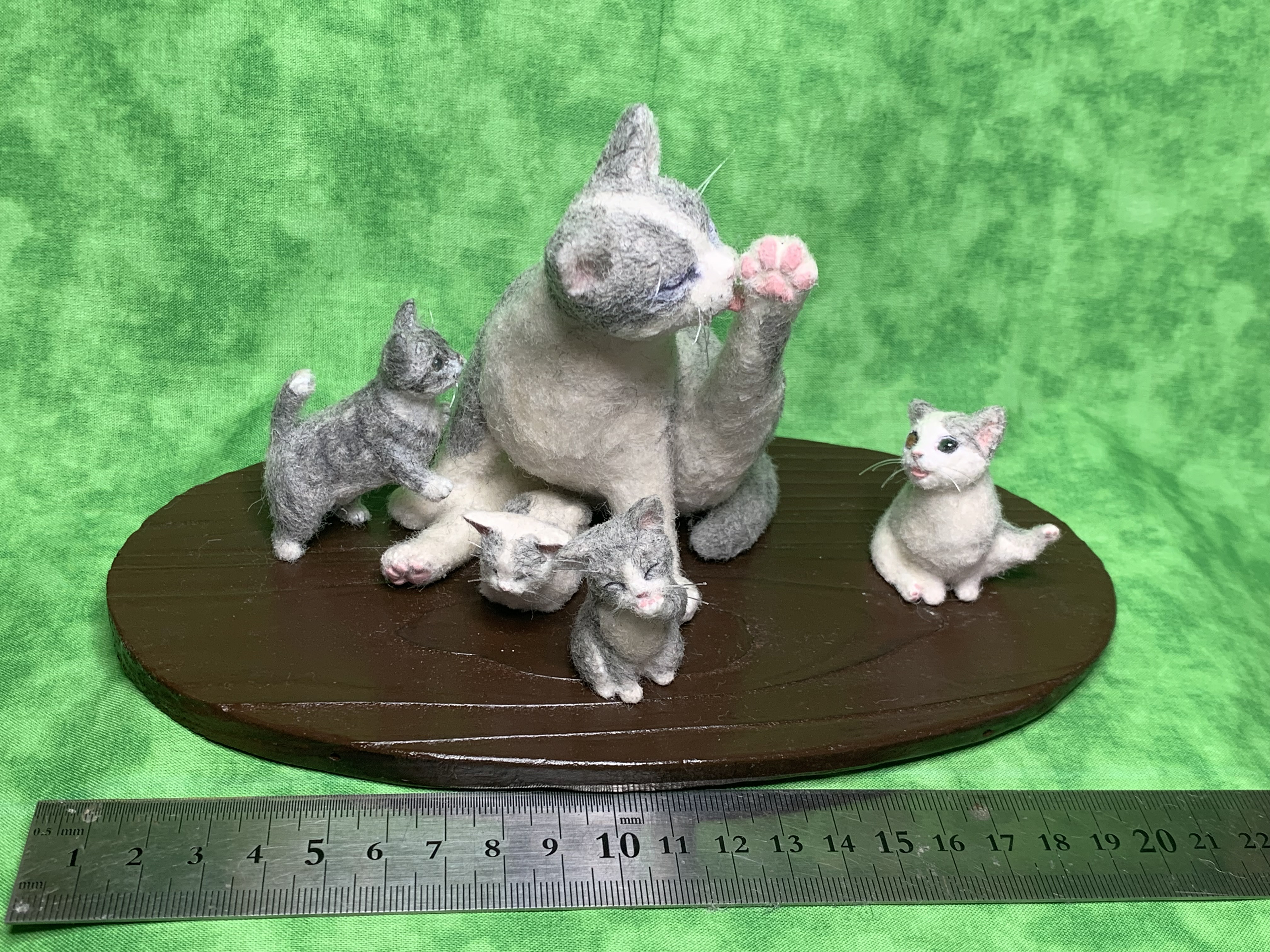 植毛フィギュア（猫親子）