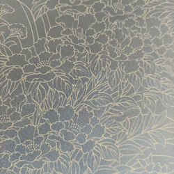 【正絹　洗い済】灰×青色に白地の花模様の生地A　約37×103ｃｍ　和布　古布　はぎれ 4枚目の画像