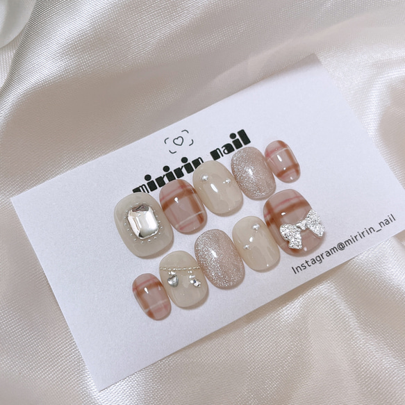 ビジューとリボンのチェックネイル 秋ネイル フレンチガーリー