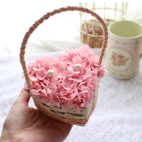 ハートのピンクリングピロー プリザーブドフラワー アレンジ 花 結婚