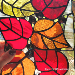 秋の葉っぱ　ハロウィン雑貨　ステンドグラスパネル　サンキャッチャー　インテリアアイテム　一点物　送料無料 11枚目の画像