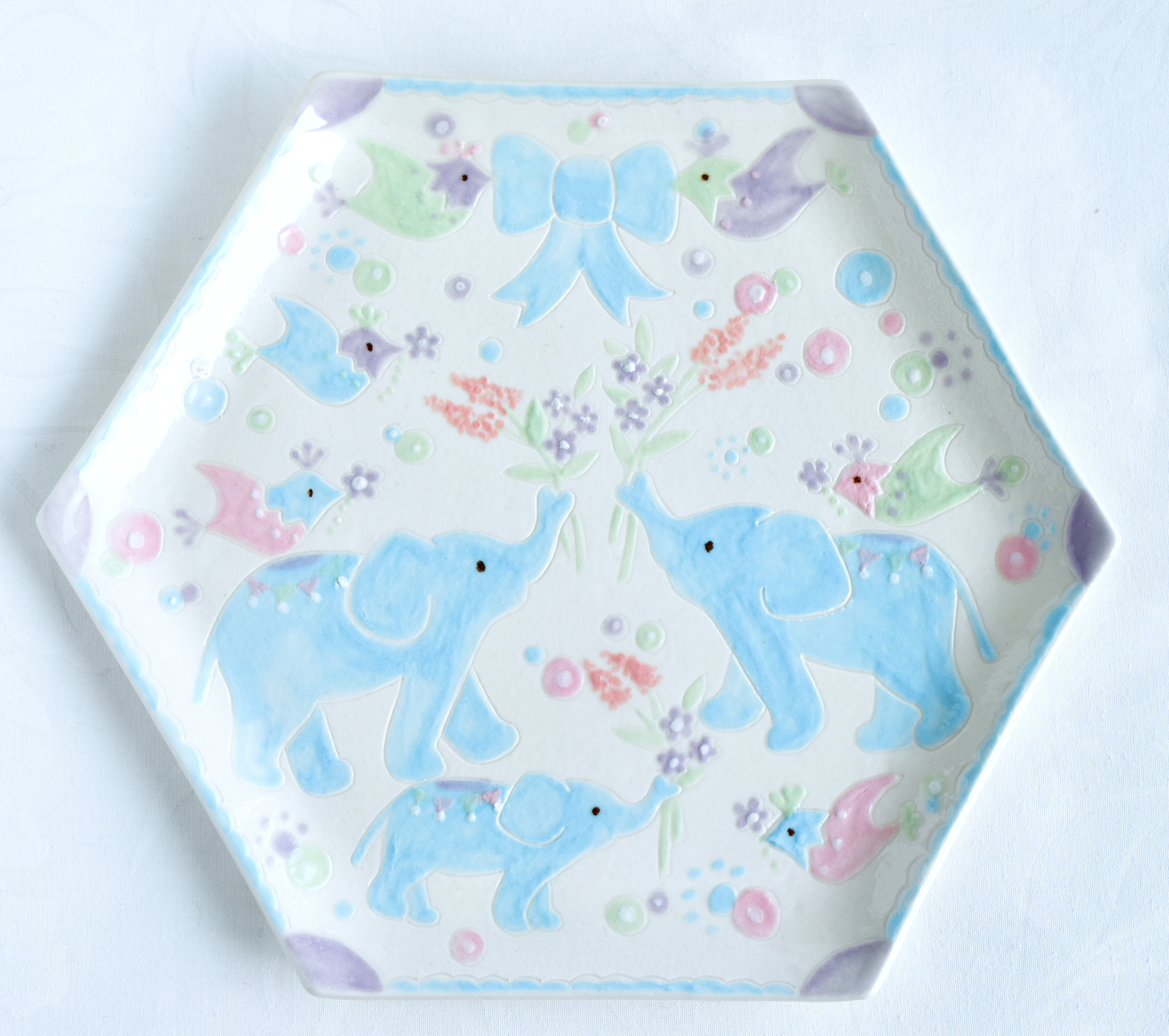 ○ ゾウさんとお祝い花束 六角平皿 ○