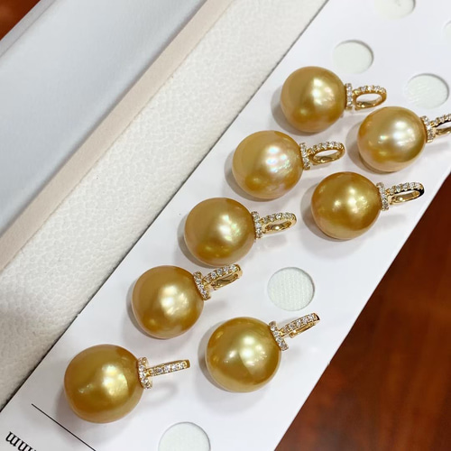 高級】南洋真珠 ダイヤモンド付きペンダントトップk18 ペンダント  