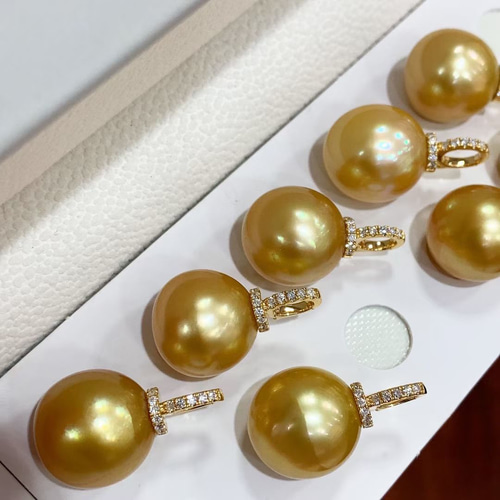 高級】南洋真珠 ダイヤモンド付きペンダントトップk18 ペンダント  