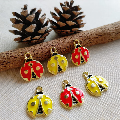 DoDo テントウムシチャーム cmladybird1-001.jpg