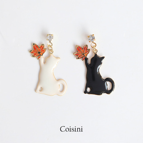 猫モチーフピアス・イヤリング 紅葉 非対称 silver925ポスト