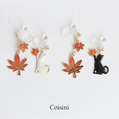 カービングフローライト　猫　ハンドメイド　ピアス　天然石　イヤリング　チャーム 天然石チャームセットの14KGFフープピアス（セイロンムーン