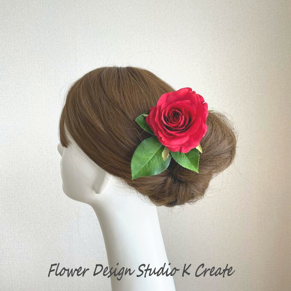 薔薇と葉っぱの髪飾り（赤） 赤い薔薇 髪飾り レッド 美女と野獣