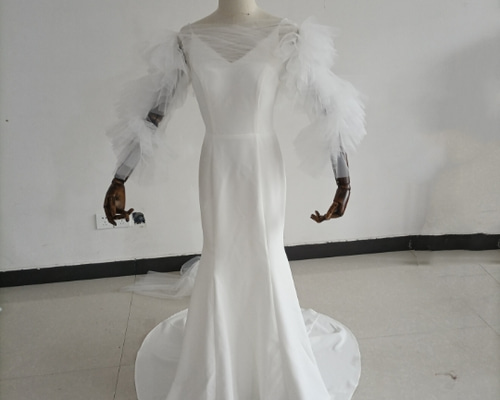 ウェディングドレス ホワイト 人気上昇！キャミソール ショール パール  