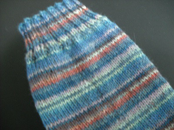 手編みの靴下　色使いの素晴らしい靴下（男性用） 7枚目の画像
