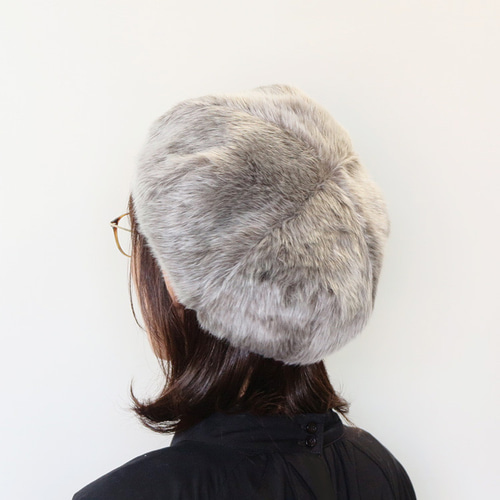 ボリュームのあるフェイクファー ～エコファーベレー帽～ ベレー