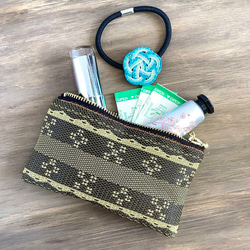 畳縁　硬幣錢包　名片夾　日式　沖繩的傳統圖案　沖繩　棕色的 第2張的照片