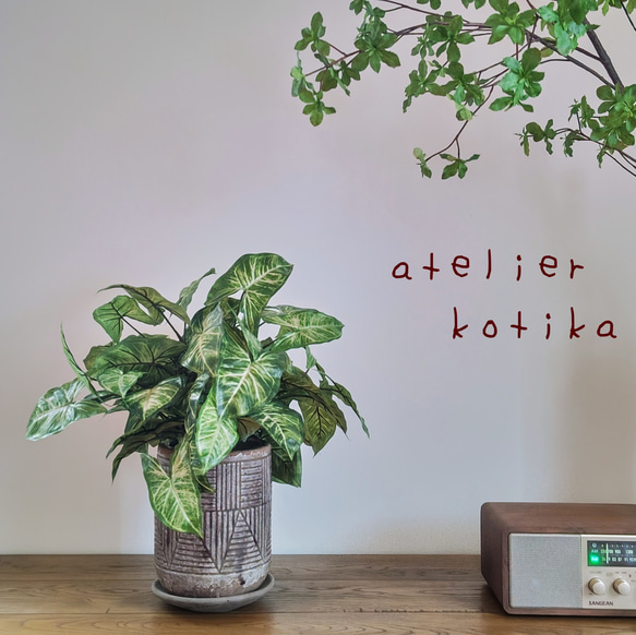 フェイクグリーンの鉢植え(カラジューム) ／セラミックポット 人工観葉