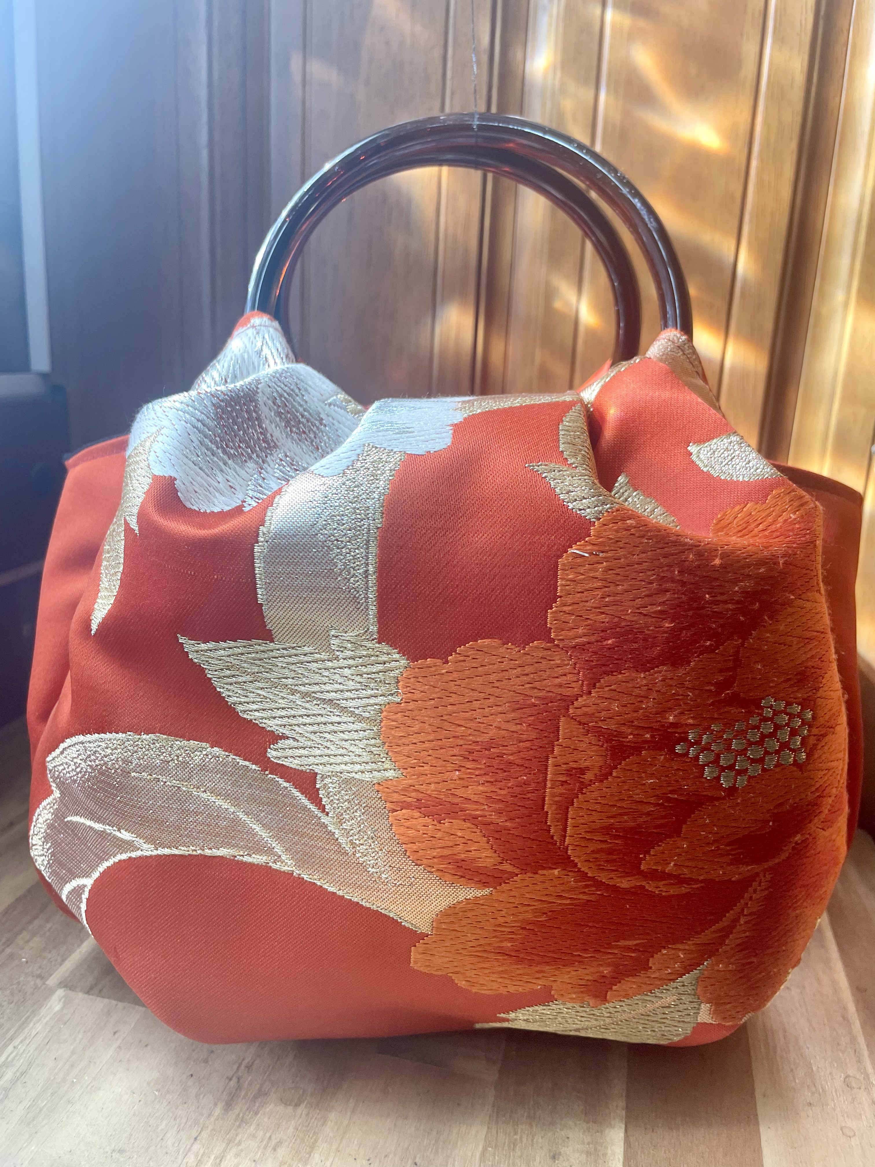 familiar おでかけポーチ 赤 新品 タグ付き