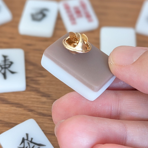 特集掲載作品】【人気の麻雀シリーズ】麻雀牌のアクセサリー