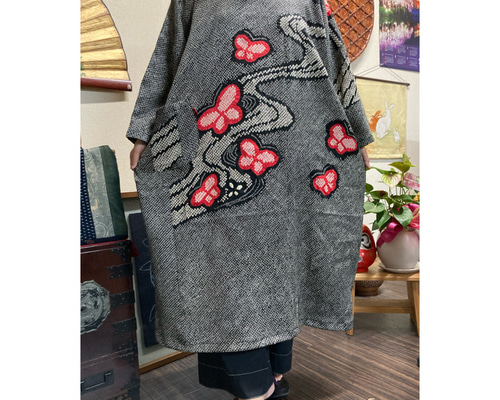 高級 総絞りの蝶々柄のワンピース 着物リメイク ワンピース 着物