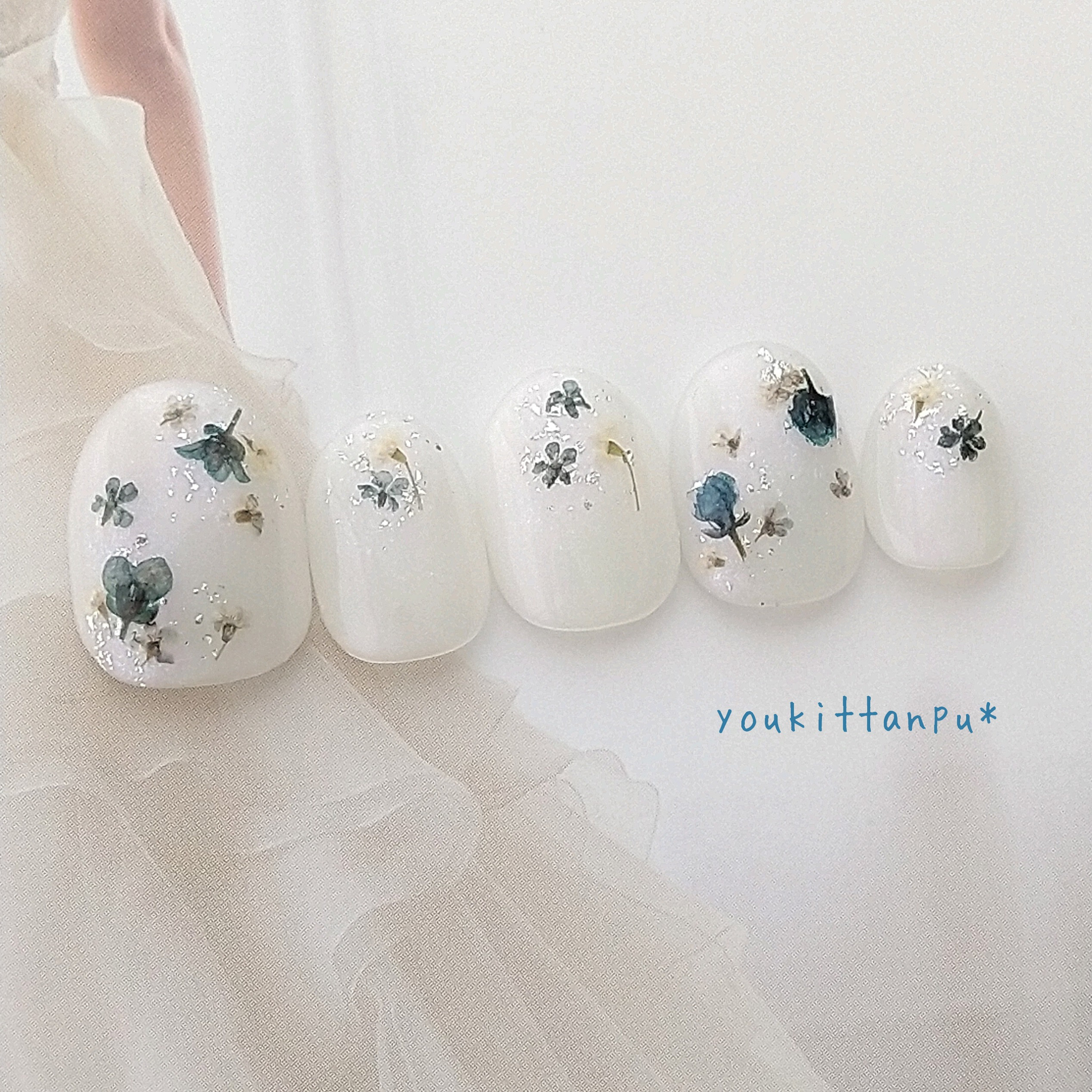ネイルチップ アンティークブルーの押し花ネイル＊つけ爪 ブライダル 結婚式 ウェディング 白無垢 成人式 振袖 シンプル