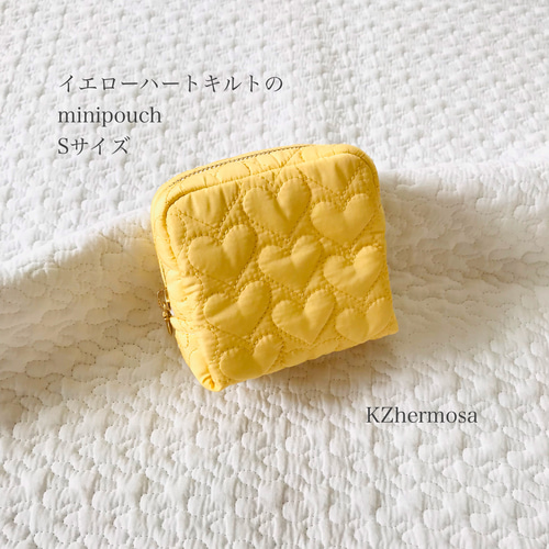 ミニポーチ　サニタリーポーチ　ハートキルティング　ハンドメイド Sサイズ イエローハートキルトの minipouchミニポーチ ハート コスメ