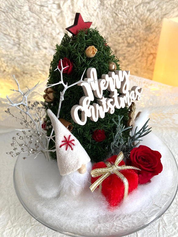 新作早割クリスマス2023 プリザーブドドライフラワーガラスドーム バラとヒムロスギツリー サンタトナカイプレゼント 4枚目の画像