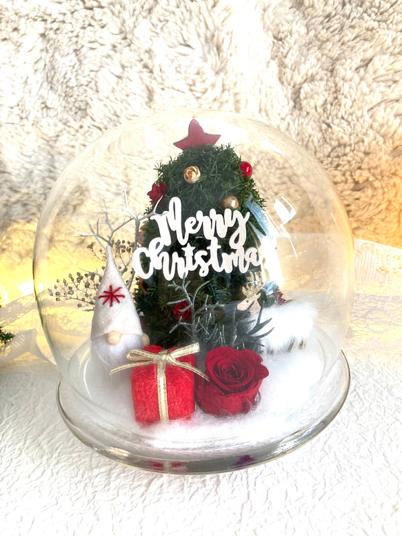 新作早割クリスマス2023 プリザーブドドライフラワーガラスドーム バラとヒムロスギツリー サンタトナカイプレゼント 5枚目の画像