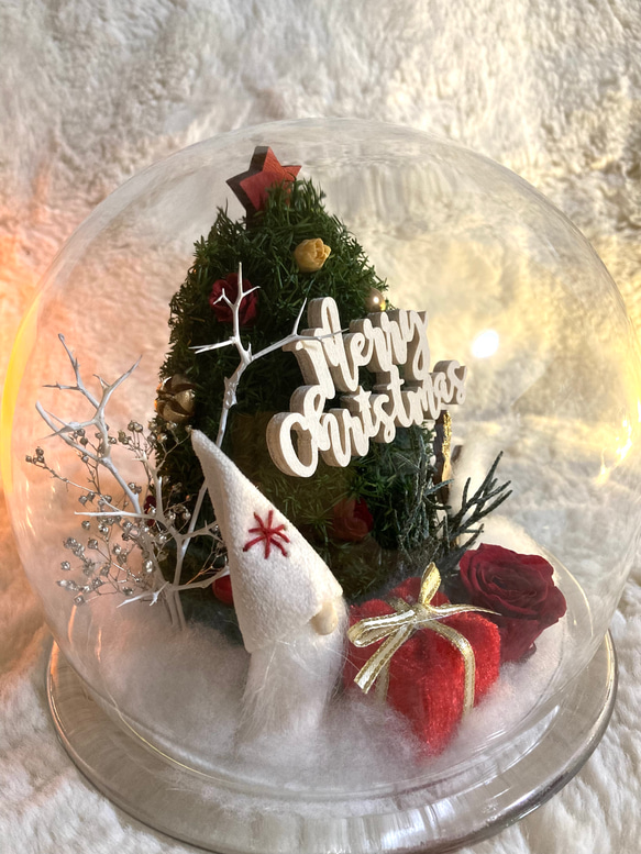 新作早割クリスマス2023 プリザーブドドライフラワーガラスドーム バラとヒムロスギツリー サンタトナカイプレゼント 10枚目の画像