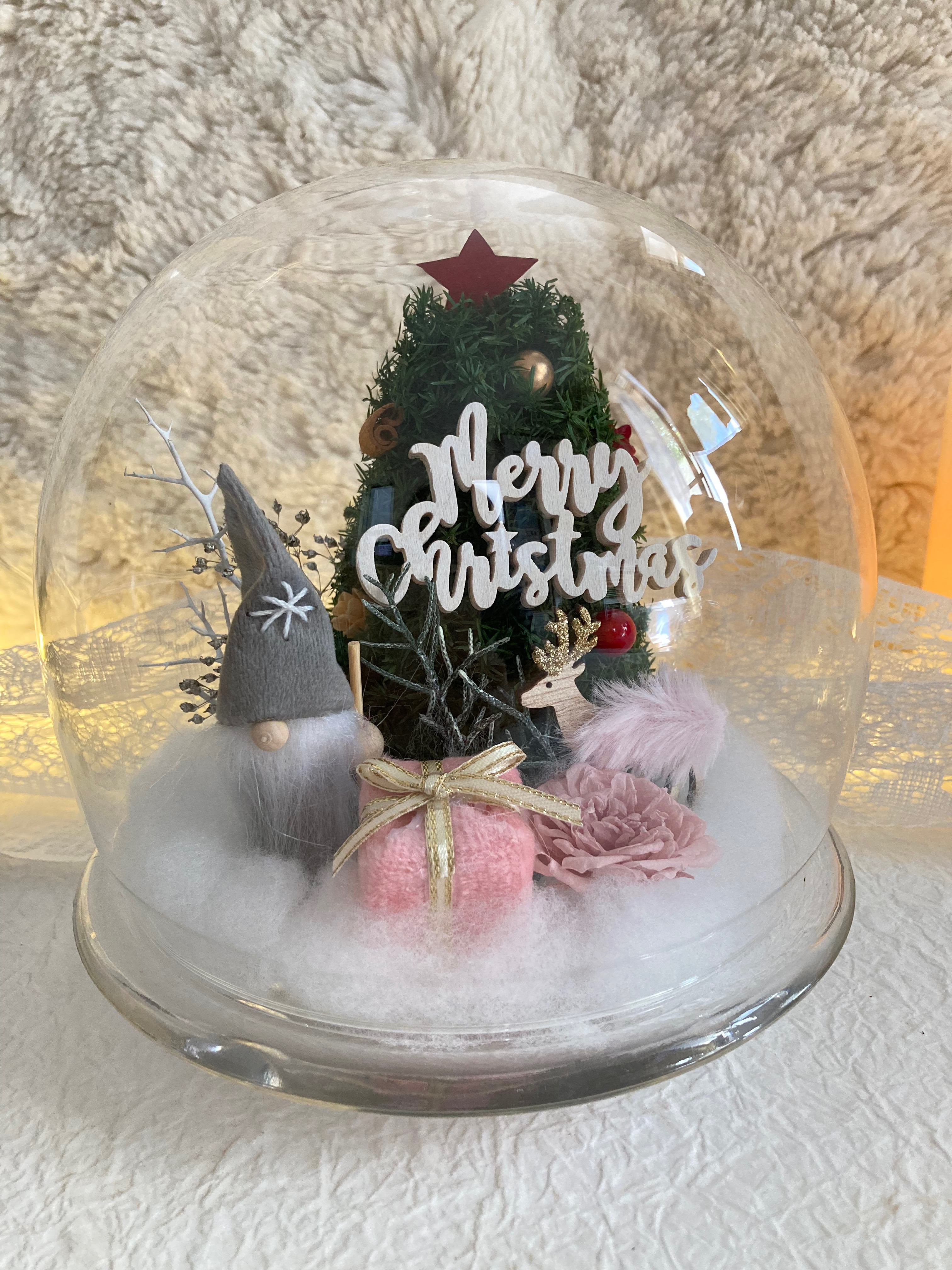 超早割クリスマス2025 プリザーブドドライフラワーガラスドーム バラとヒムロスギツリー サンタトナカイプレゼント③