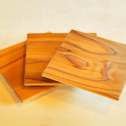 【送料無料】木製　コースター　杉　四角　木目　1枚から購入可能 1枚目の画像