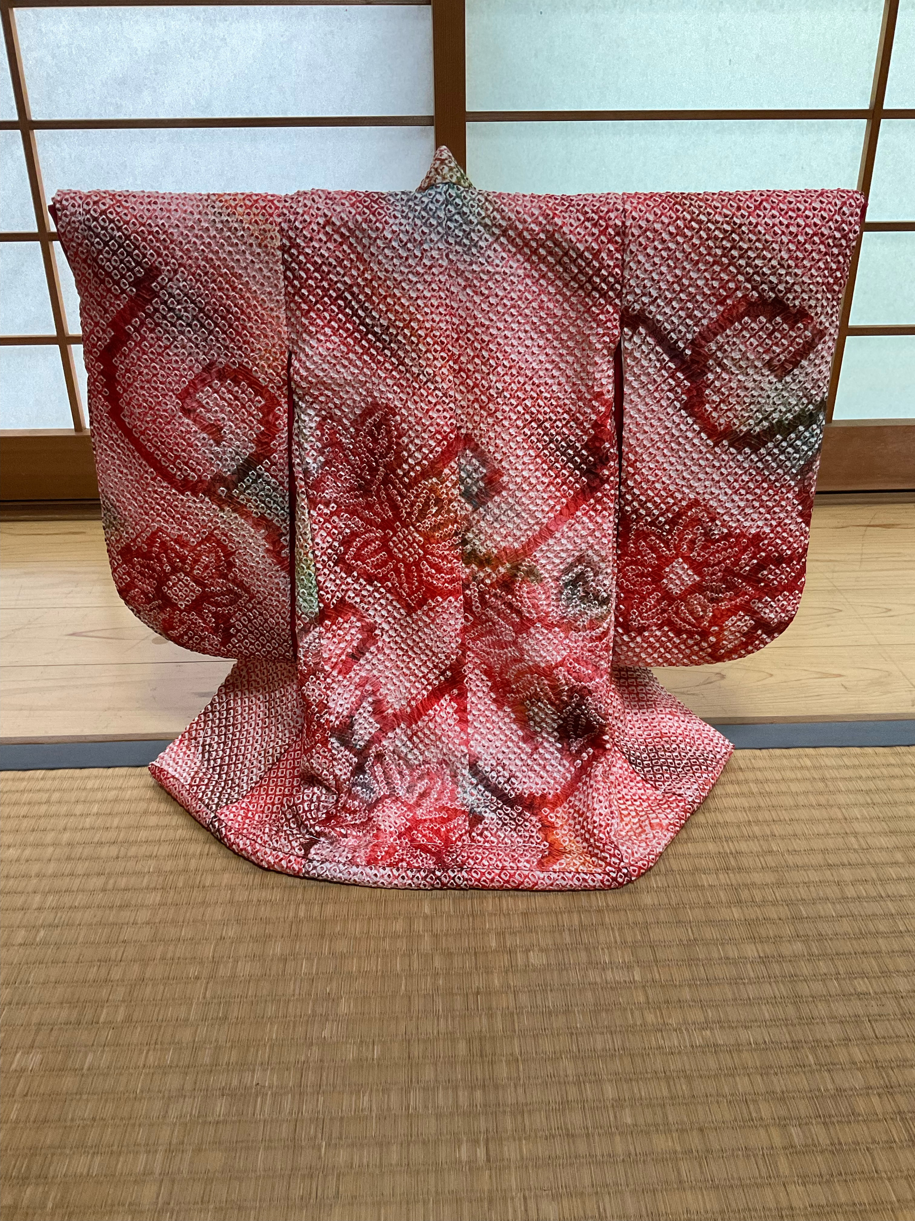 ミニチュア着物　総絞り着物　桃色