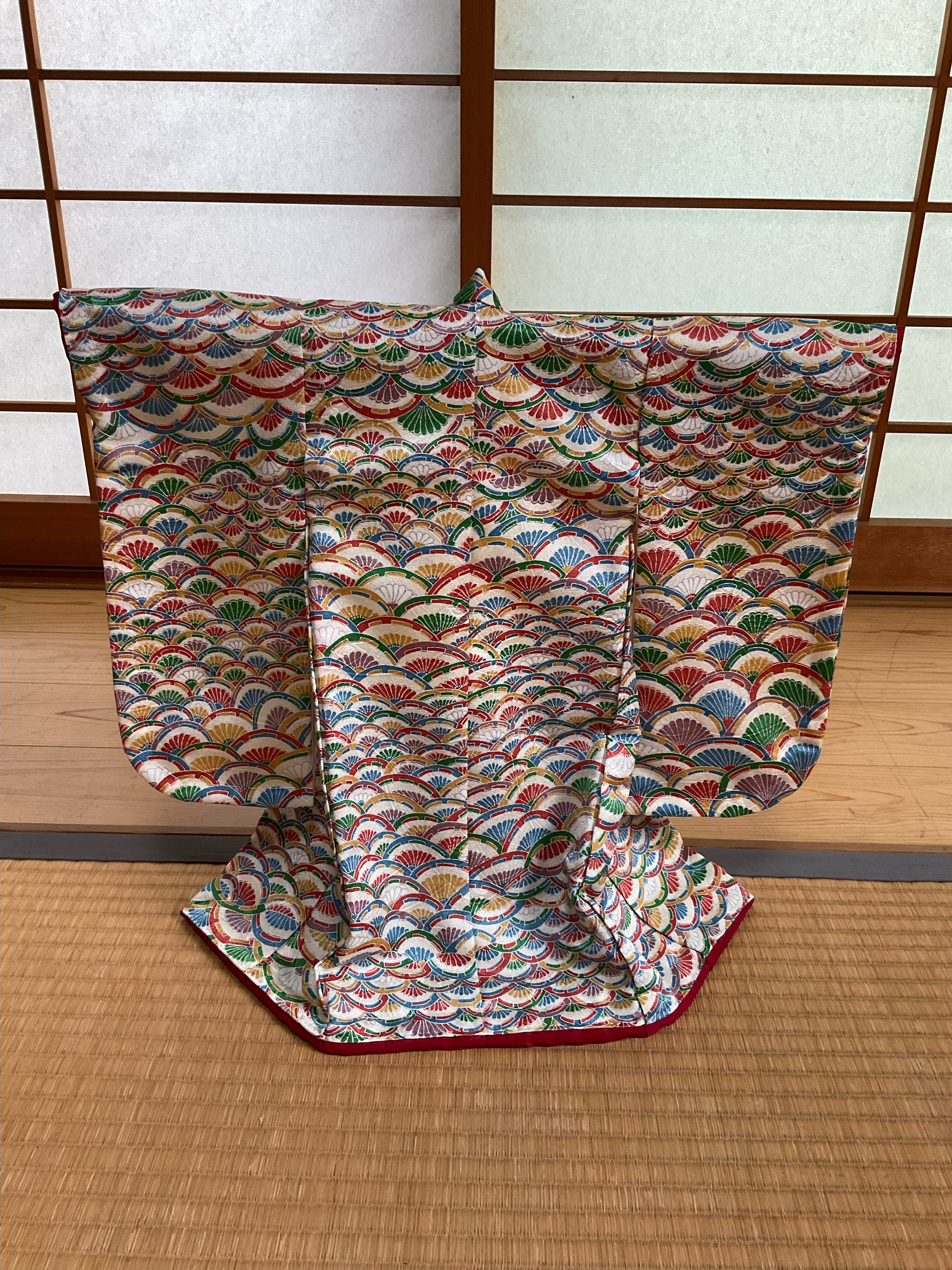 ミニチュア着物　扇柄着物