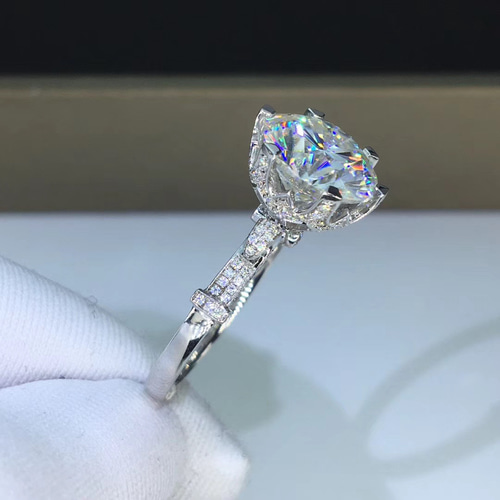 newデザイン】白金の薔薇モアサナイト ダイヤリングK18ホワイトゴールド