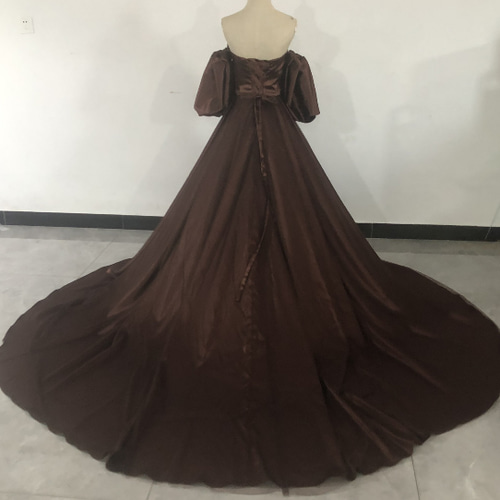 高品質！ブラウンカラードレス ベアトップ パフスリーブ トレーン 姫袖  