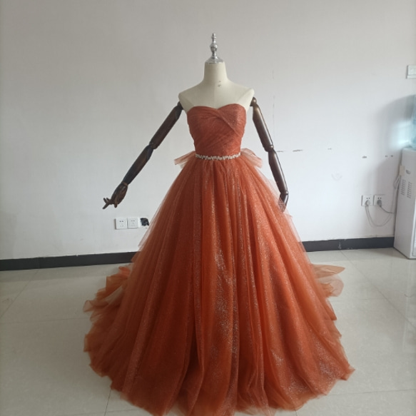 送料無料！ 茶色 テラコッタ色 カラードレス 柔らかく重ねたチュール  