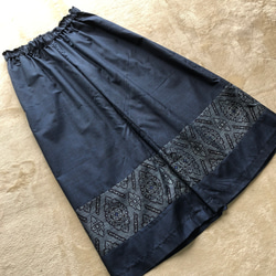 大島紬のパッチワークワイドパンツ　青割り込み絣　ウエストゴムの楽ちんパンツ　ご希望の股下丈で　着物リメイク 3枚目の画像