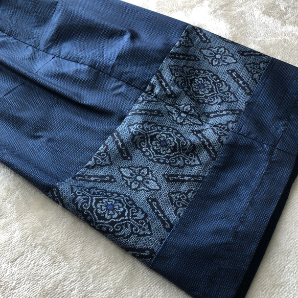 大島紬のパッチワークワイドパンツ　青割り込み絣　ウエストゴムの楽ちんパンツ　ご希望の股下丈で　着物リメイク 8枚目の画像